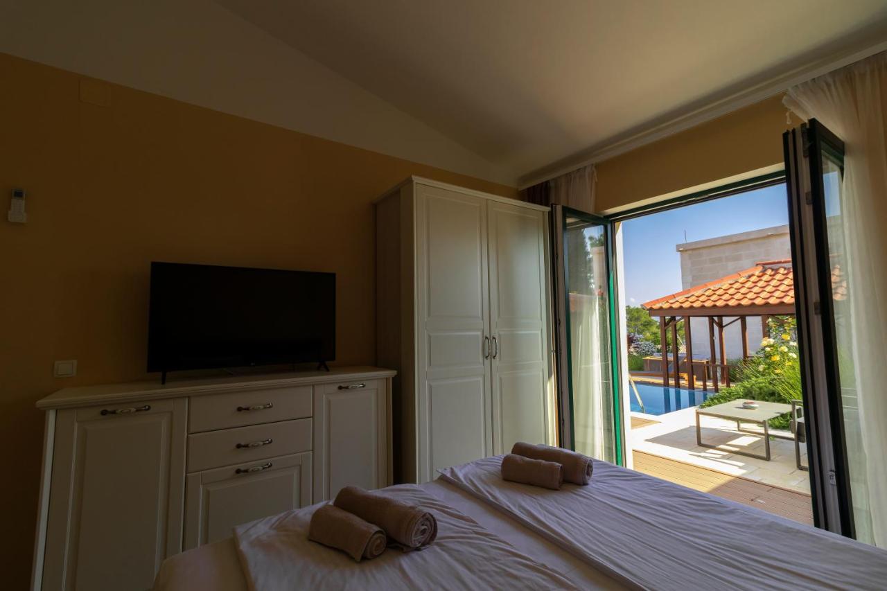 Sea Cats' Villas Sutivan Extérieur photo