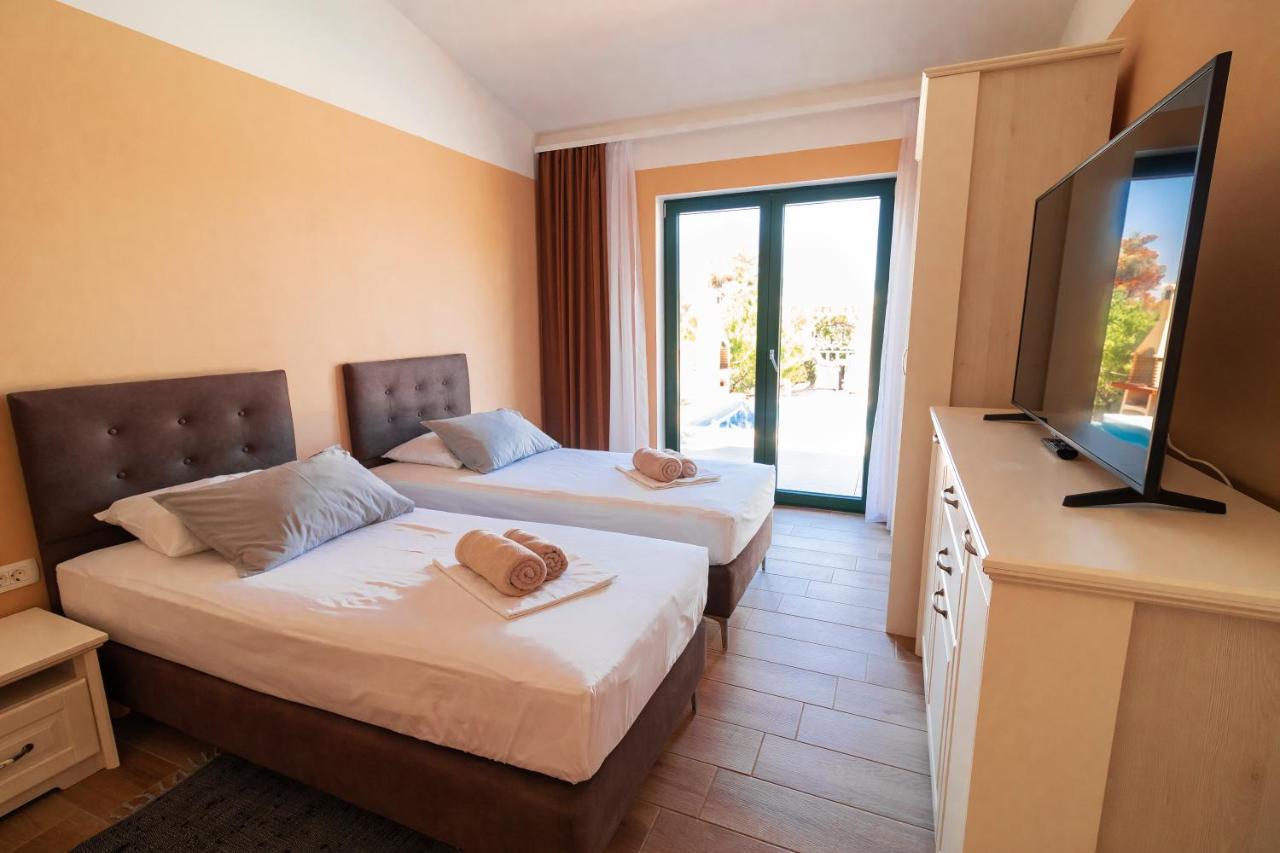 Sea Cats' Villas Sutivan Extérieur photo