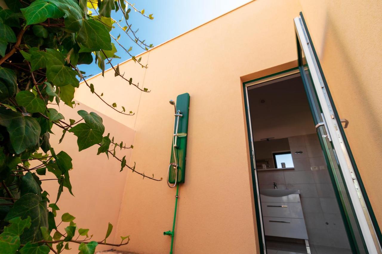 Sea Cats' Villas Sutivan Extérieur photo