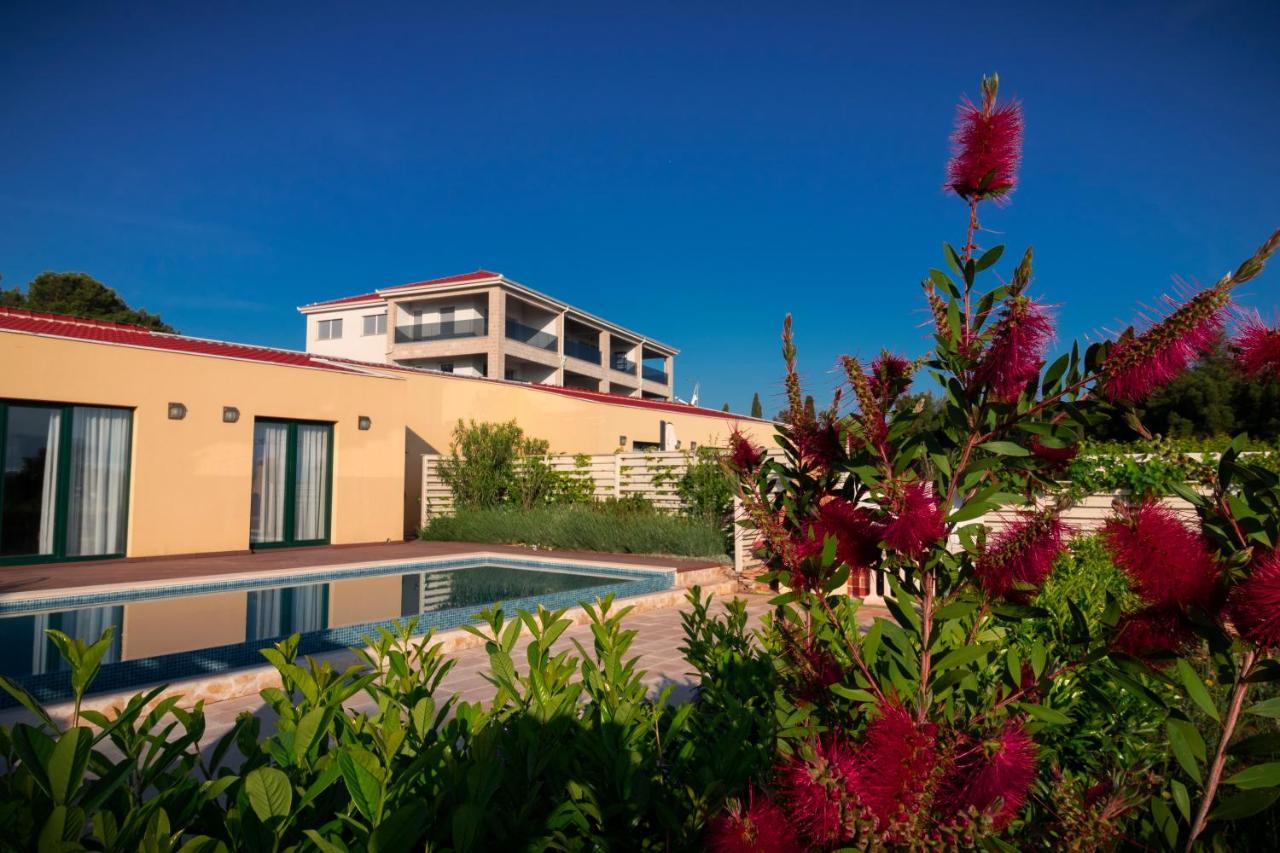 Sea Cats' Villas Sutivan Extérieur photo