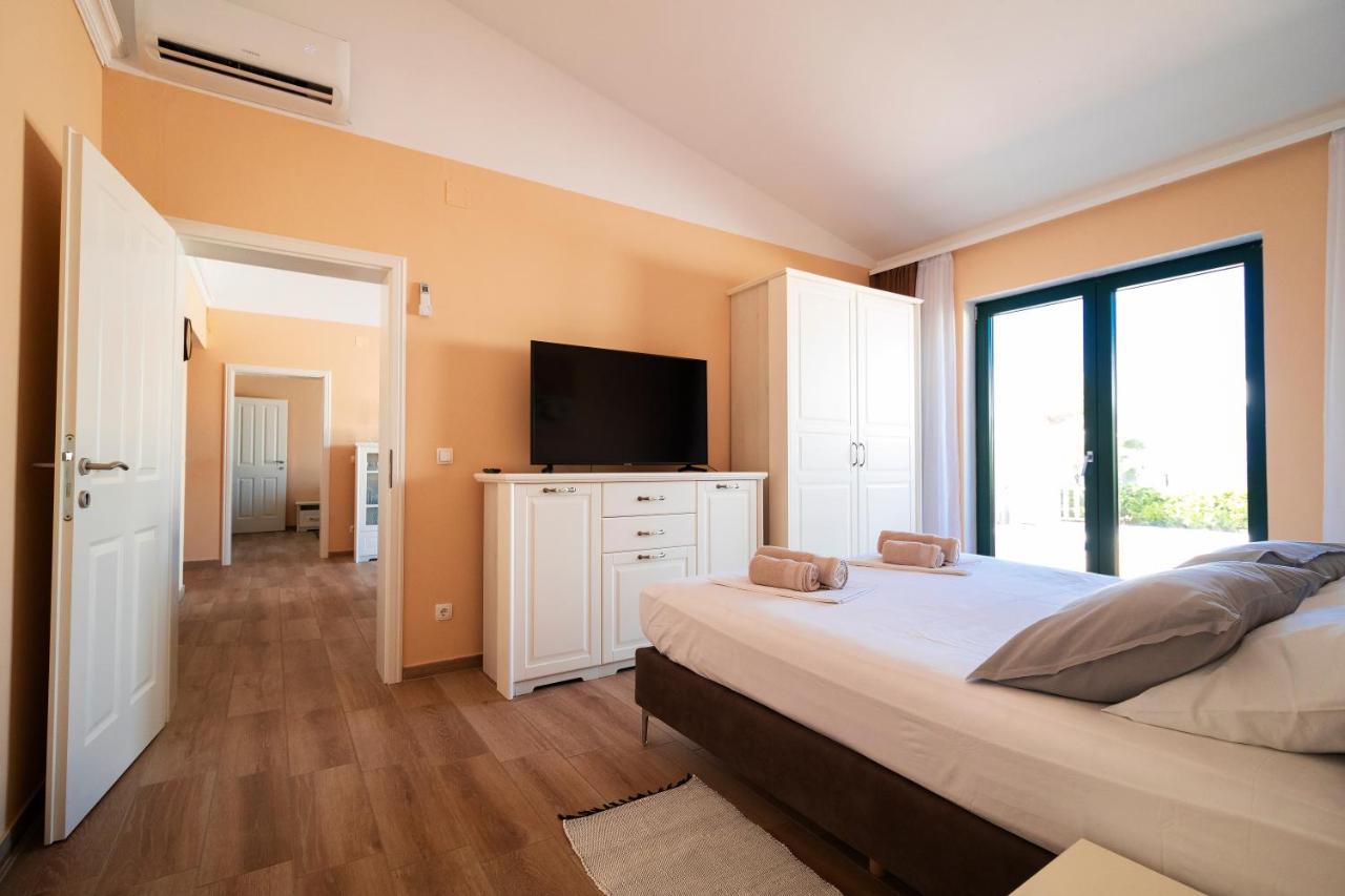Sea Cats' Villas Sutivan Extérieur photo